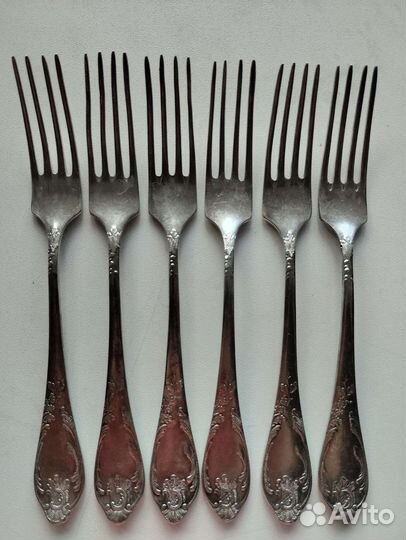 Вилки мельхиоровые. На доставке