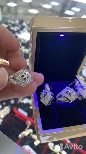 Кольца золотые