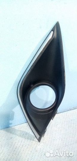 Рамка противотуманной фары правой Mitsubishi Outla