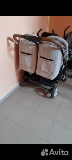 Коляска для двойни