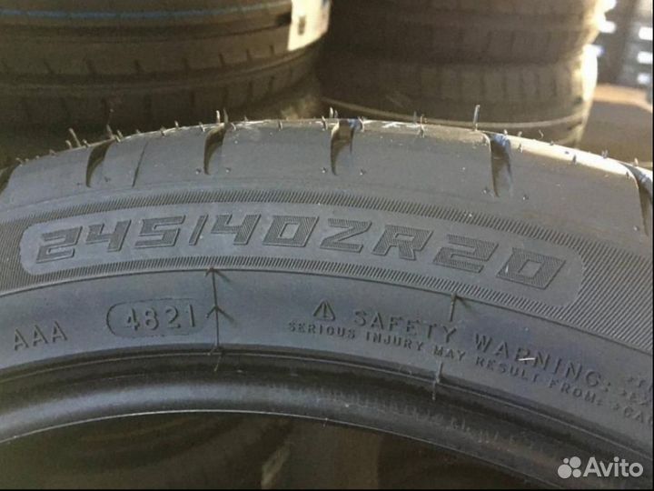 Windforce Catchfors UHP 245/40 R20 99W