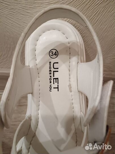 Сандалии для девочки