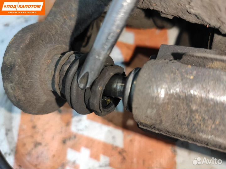 Суппорт тормозной передний левый BMW 1 E87 2007