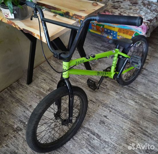 Трюковой велосипед BMX radio dice FS 20' Неоновый
