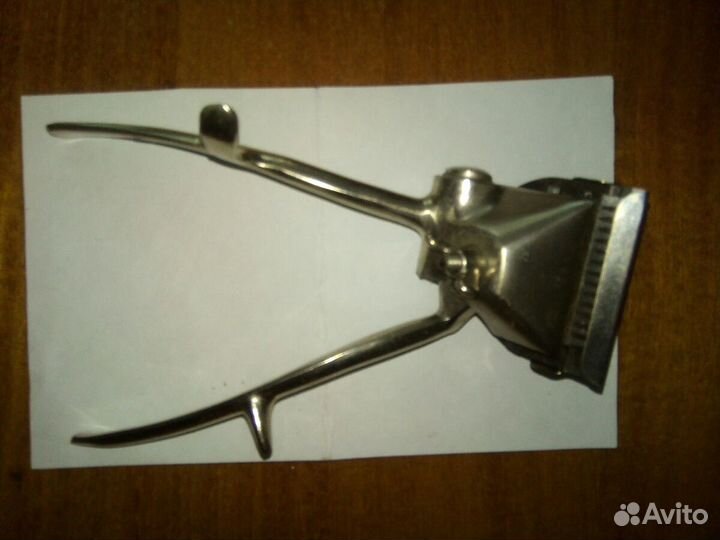 Машинка для стрижки волос