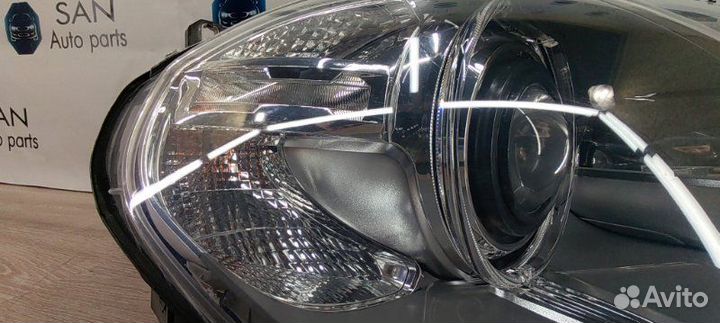 Фара биксеноновая адаптивная правая Bmw X5 Рест