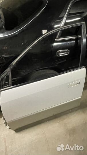 Дверь toyota ipsum