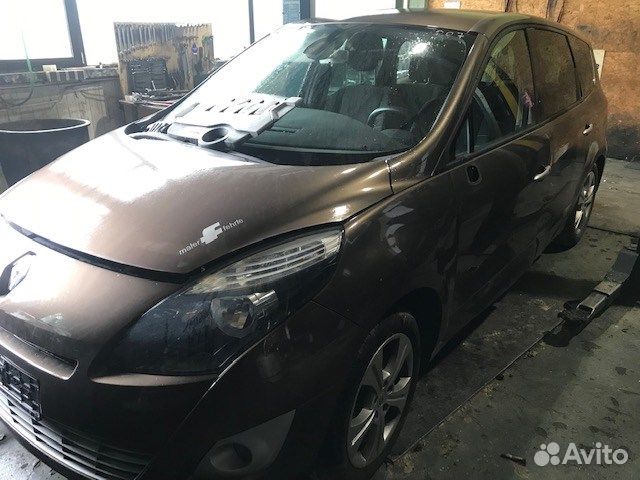 Разбор на запчасти Renault Scenic