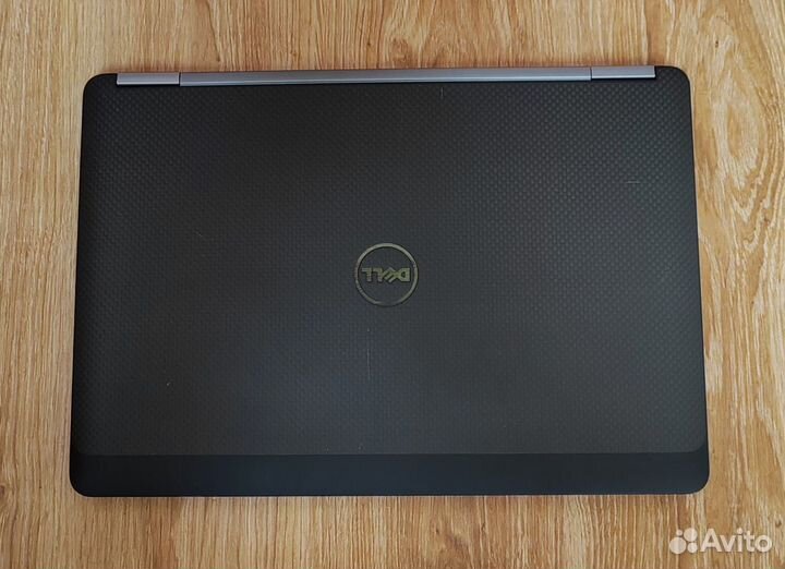 Сенсорный ноутбук Dell Core i5-6300U 8/SSD/FullHD