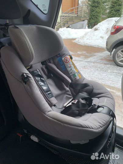 Детское автокресло от 0 maxi cosi