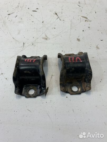 Chevrolet lacetti скоба стабилизатора рейки