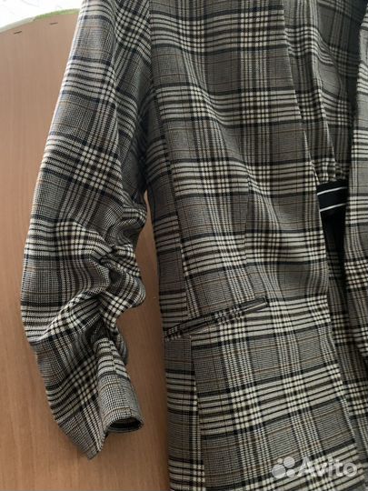 Женский деловой костюм 46