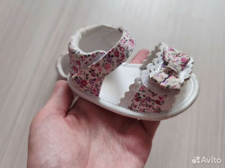 Босоножки для девочки