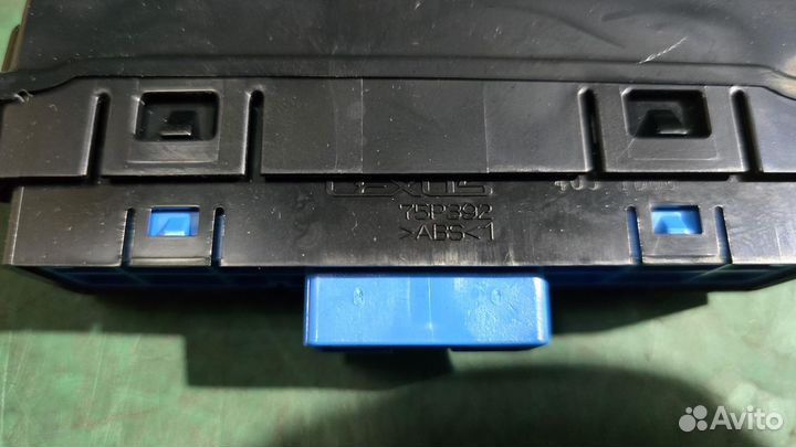 Б/У Кнопка обогрева руля lexus RX300 lexus RX300