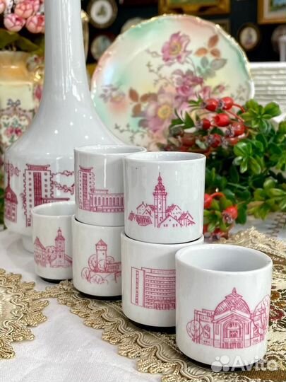 Набор штоф и 6 стопок Красный монохром