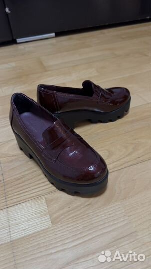 Лоферы вишневые