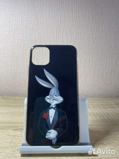 Чехол на iPhone 11
