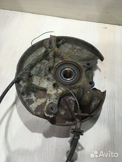 Кулак подвески задний мерседес W210 2.7 TDI