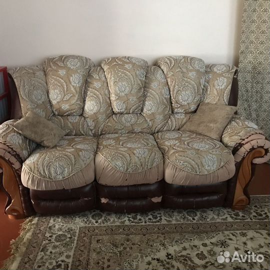 Горка,диван с креслами