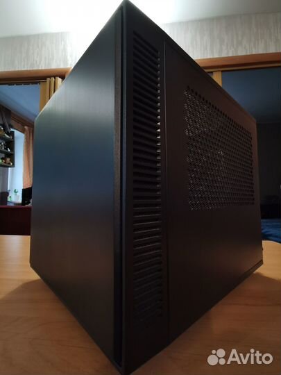 Мини пк ITX i5 9500 / 16 Gb / SSD 256Gb / 550W