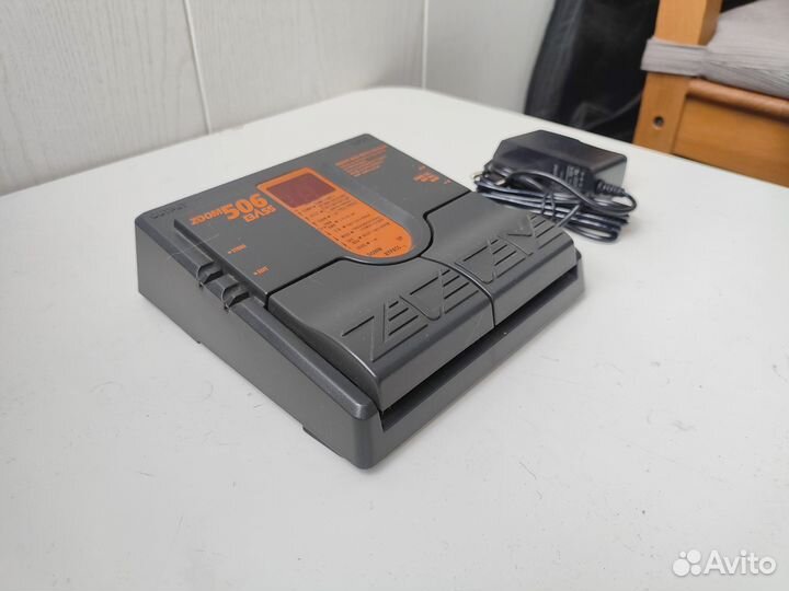 Процессор для бас гитары Zoom 506 с б/п (Japan)