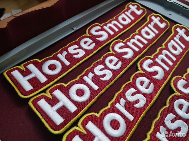 Машинная вышивка на одежде