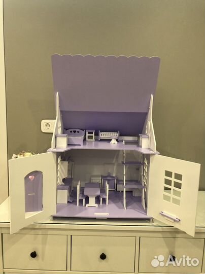 Домик кукольный