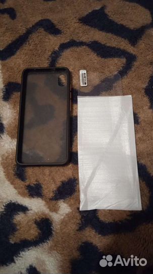 Мобильный телефон