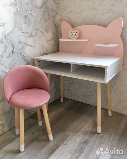 Детский стол и стул