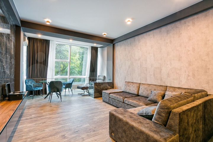 4-к. квартира, 127 м², 2/9 эт.