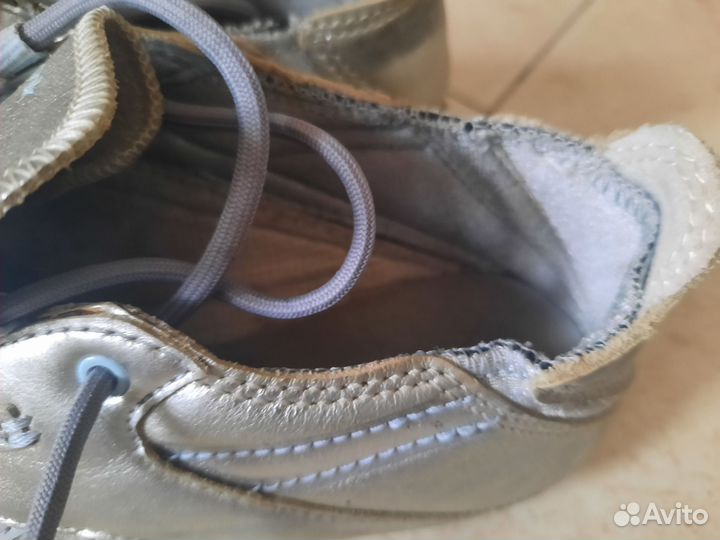 Кроссовки reebok женские 35