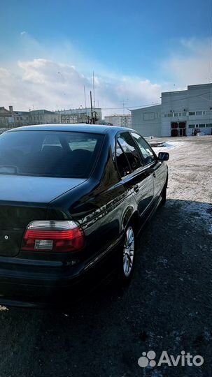 BMW 5 серия 2.2 МТ, 2001, 300 000 км