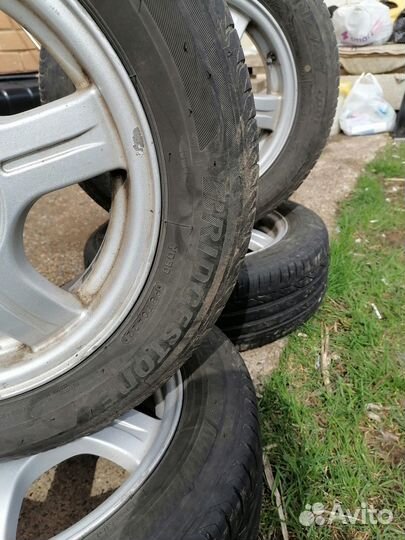 Bridgestone Turanza T001 185/60 R14 82B