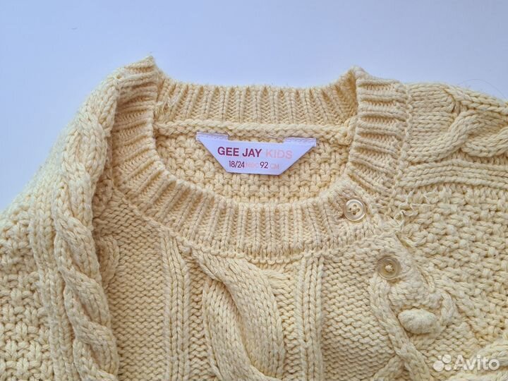 Свитер для девочки 92