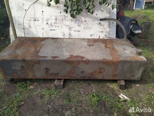 Продам бак под П/Прицеп 500-600 литров+ кронштейны