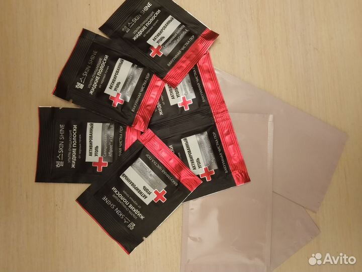 Полоски от чёрных точек