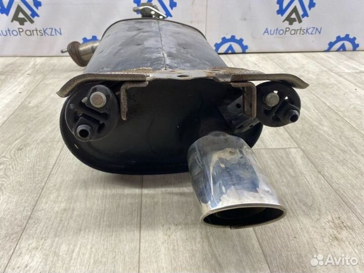 Глушитель задний правый Toyota Camry XV50