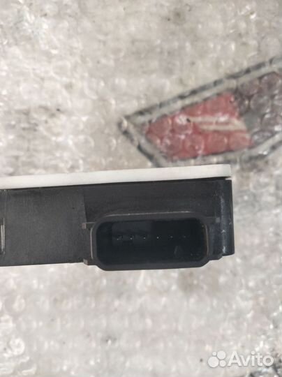 Радарный датчик слепых зон Мерседес