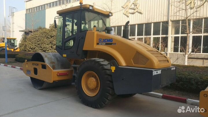 Дорожный каток XCMG XS143, 2024