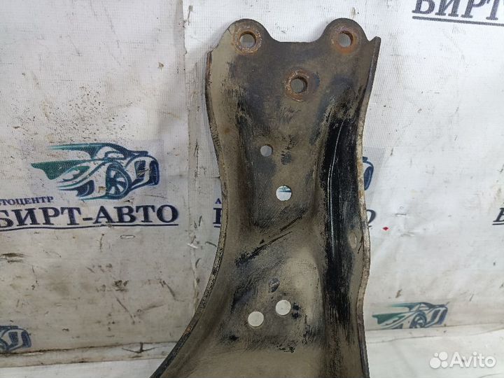 Рычаг передний правый Skoda Rapid I (2012—2017)