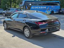 Hyundai Elantra 1.6 AT, 2023, 42 560 км, с пробегом, цена 1 780 000 руб.