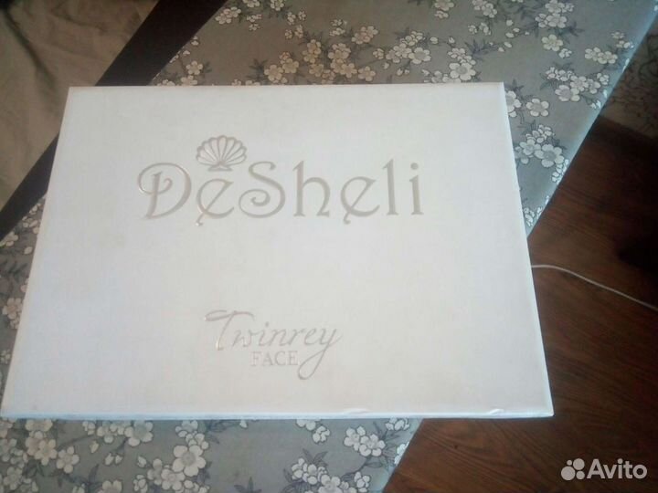 Аппарат массажный Twinrey для ухода за лицом