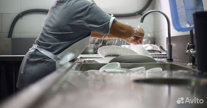Мойщик посуды-уборщица в Гостиницу