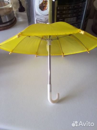 Жёлтый зонт для кукол
