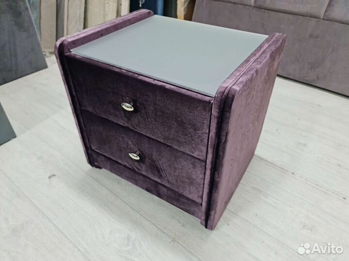Тумба прикроватная