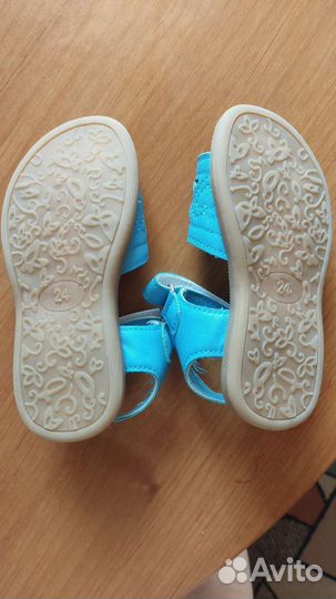Сандали новые