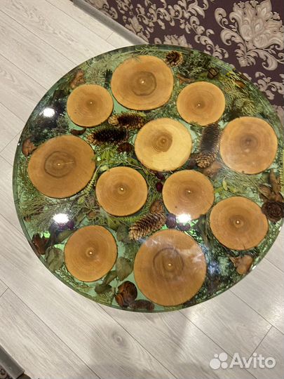 Стол из эпоксидной смолы