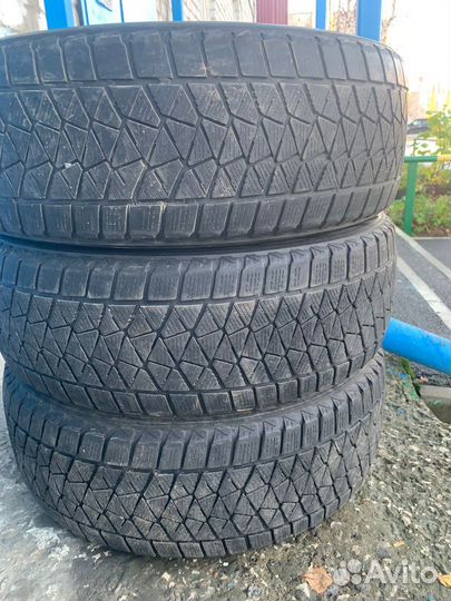Bridgestone Blizzak DM-V2 225/60 R18