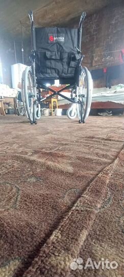 Продам инвалидную коляску