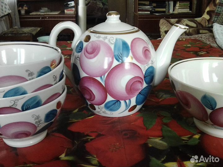 Нежный чайный набор на 4 персоны